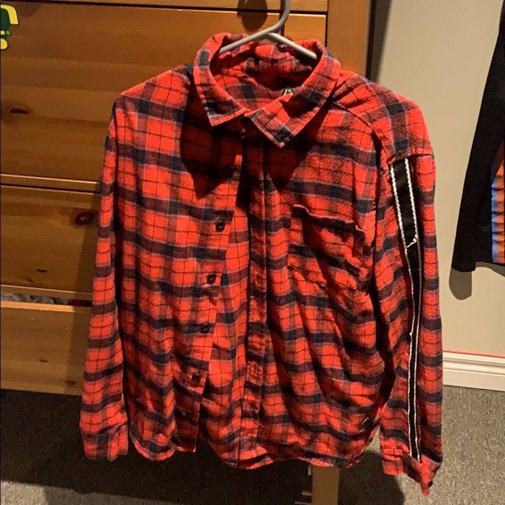 Large American stitch plaid button up